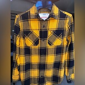 Boys Urban pipeline soft long sleeve flannel. Size small (8)